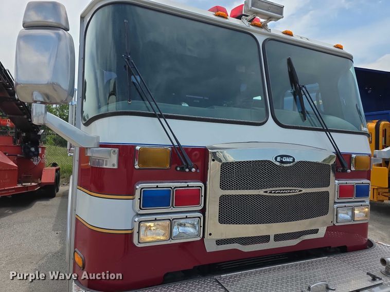 image for item EV2182 2007 E-One Typhoon pumper fire truck