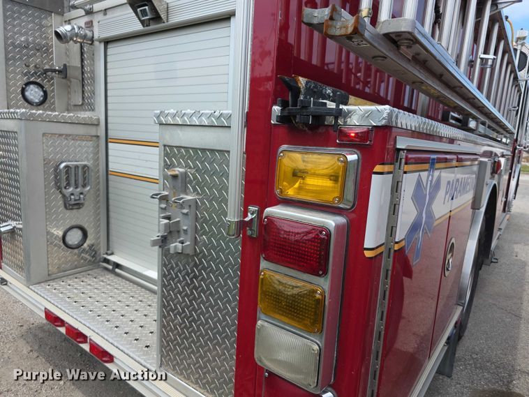 image for item EV2182 2007 E-One Typhoon pumper fire truck