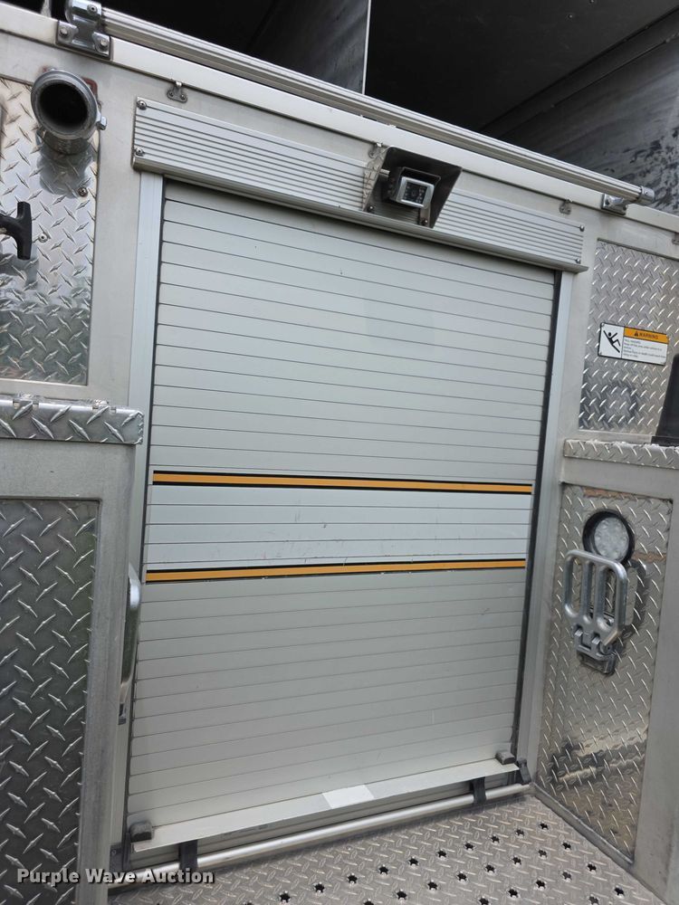 image for item EV2182 2007 E-One Typhoon pumper fire truck