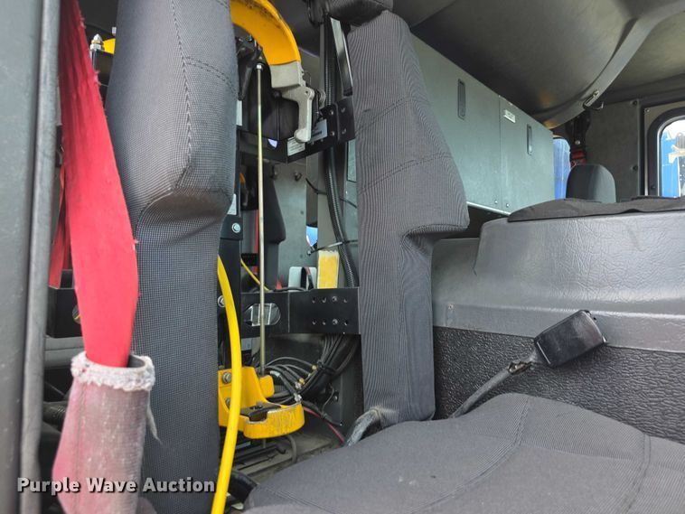 image for item EV2182 2007 E-One Typhoon pumper fire truck