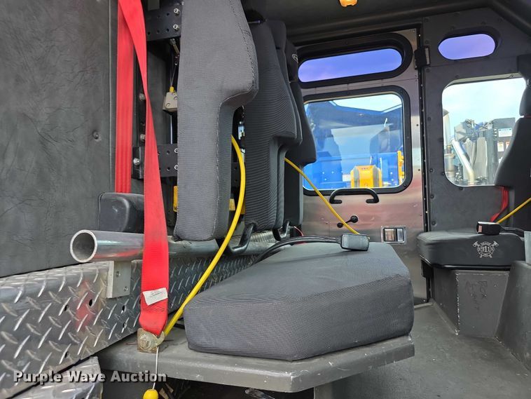 image for item EV2182 2007 E-One Typhoon pumper fire truck