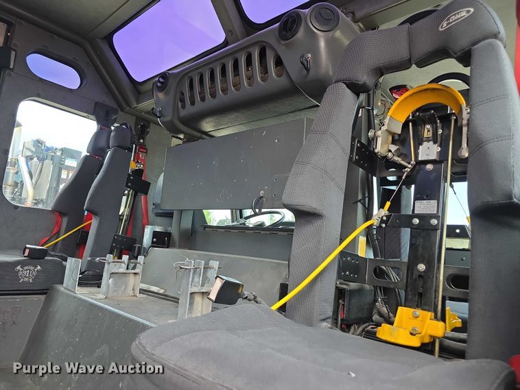image for item EV2182 2007 E-One Typhoon pumper fire truck