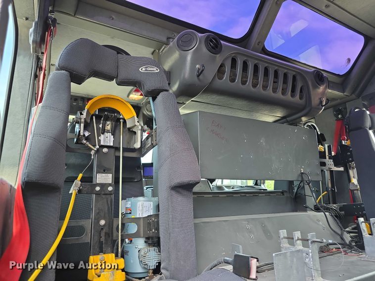 image for item EV2182 2007 E-One Typhoon pumper fire truck