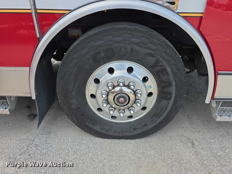 image for item EV2182 2007 E-One Typhoon pumper fire truck