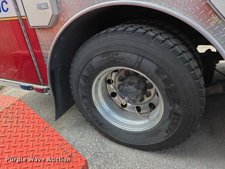 image for item EV2182 2007 E-One Typhoon pumper fire truck