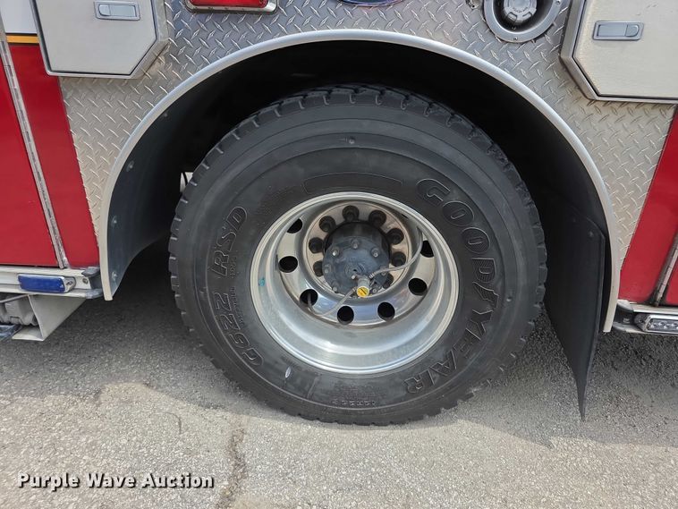 image for item EV2182 2007 E-One Typhoon pumper fire truck
