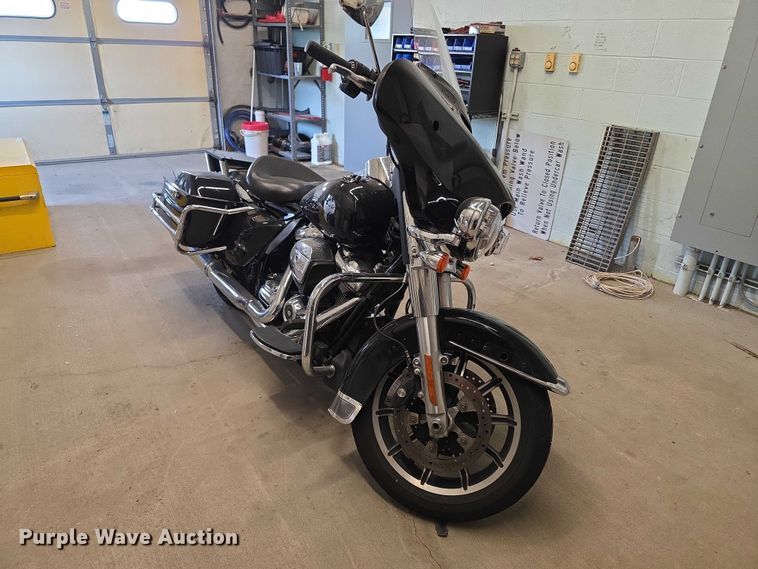 image for item EV2188 2021 Harley Davidson Police FLHTPI motorcycle