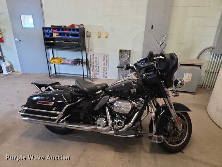 image for item EV2188 2021 Harley Davidson Police FLHTPI motorcycle