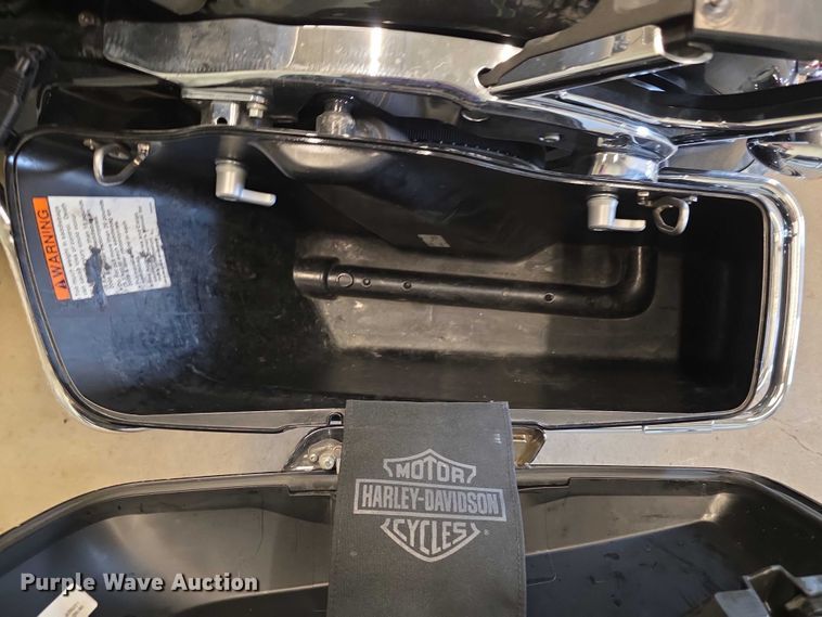image for item EV2188 2021 Harley Davidson Police FLHTPI motorcycle