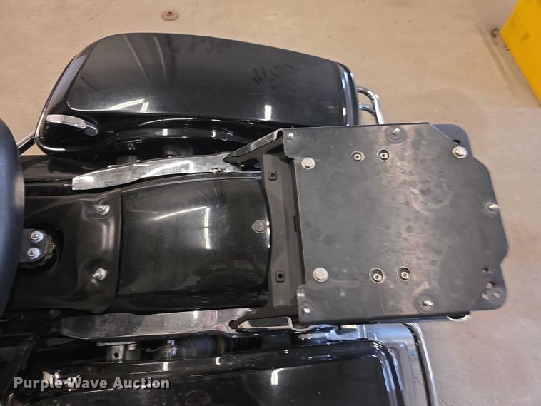 image for item EV2188 2021 Harley Davidson Police FLHTPI motorcycle