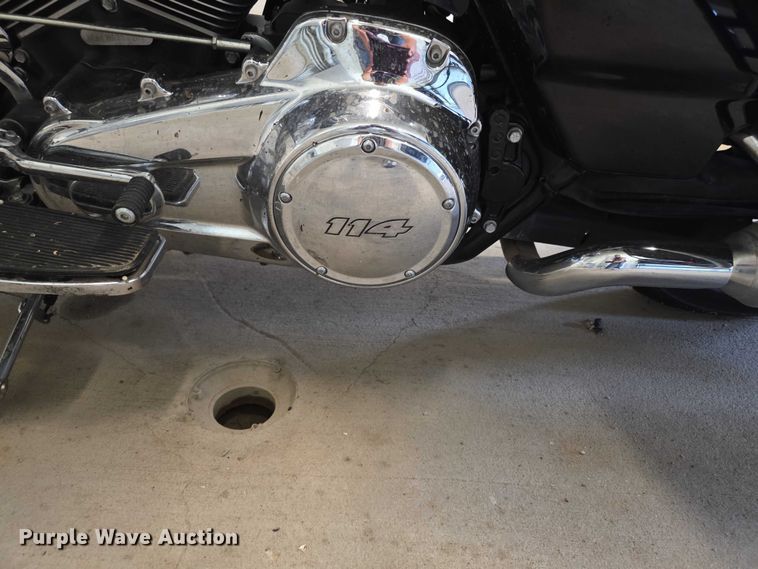 image for item EV2188 2021 Harley Davidson Police FLHTPI motorcycle