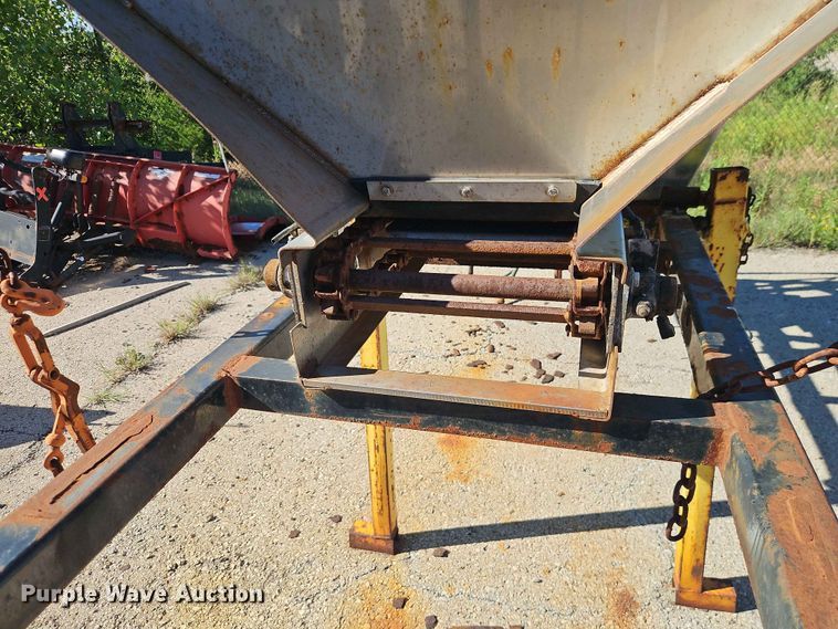 image for item EV2242 2008 Warren AC-1420-7 SS spreader