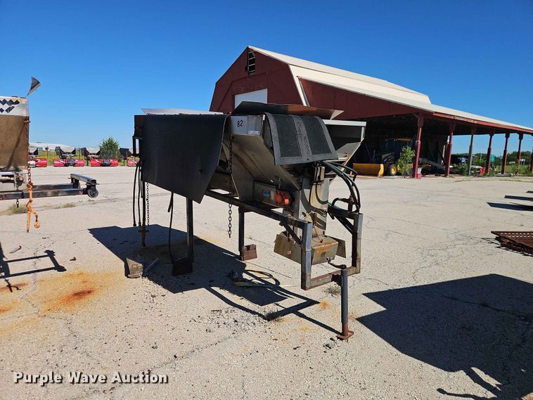 image for item EV2244 2008 Warren AC-1420-7 SS spreader
