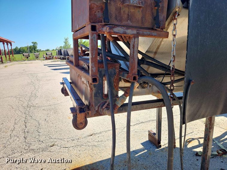 image for item EV2244 2008 Warren AC-1420-7 SS spreader