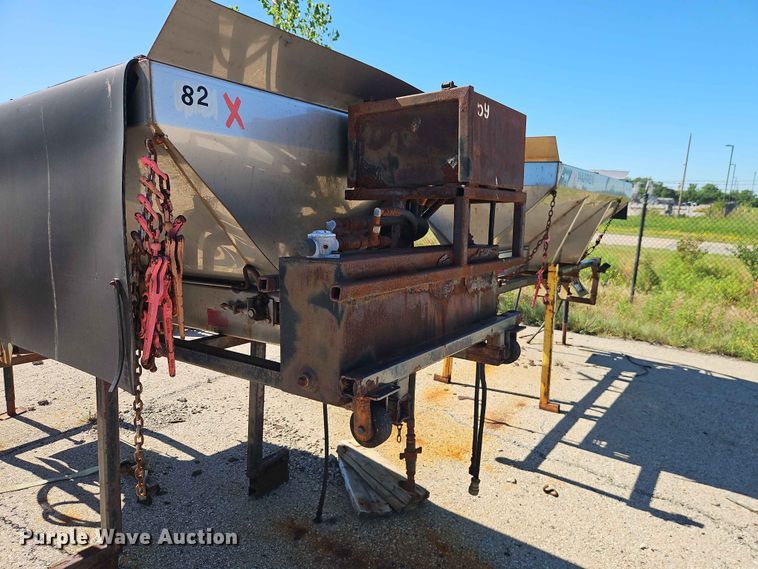 image for item EV2244 2008 Warren AC-1420-7 SS spreader