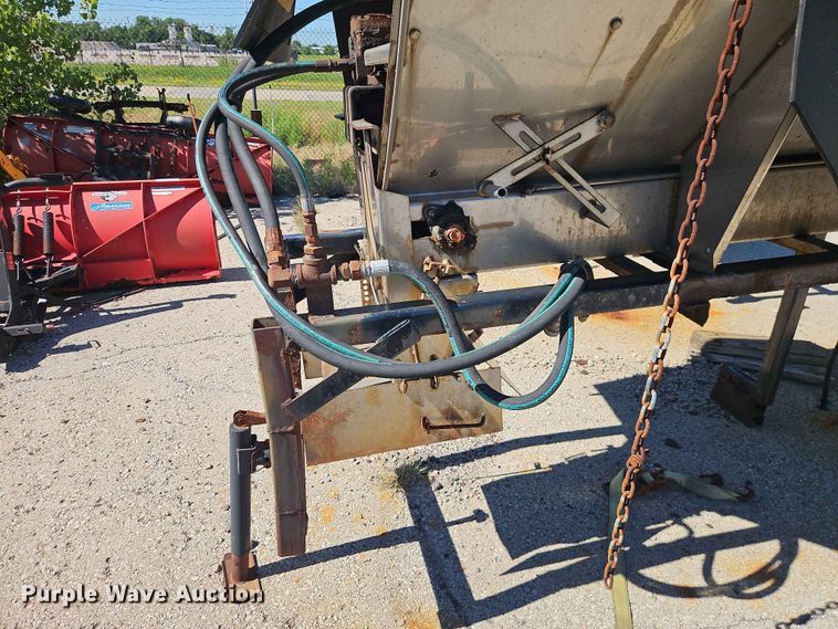 image for item EV2244 2008 Warren AC-1420-7 SS spreader