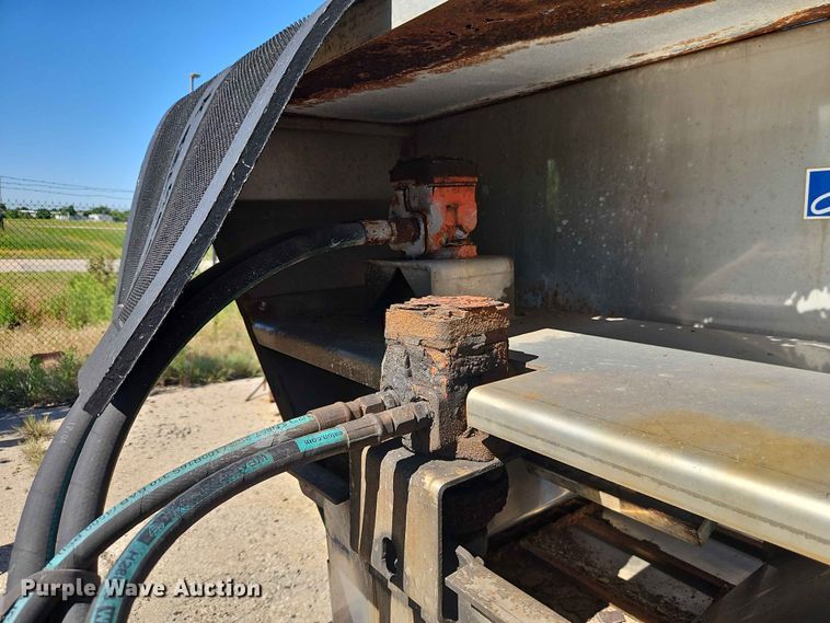 image for item EV2244 2008 Warren AC-1420-7 SS spreader
