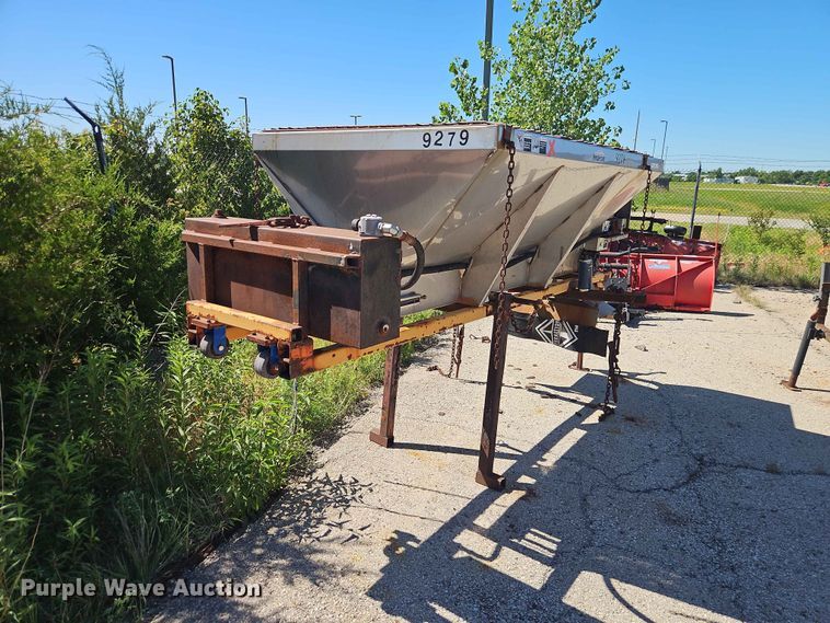 image for item EV2245 Henderson 7 HYD 304SS spreader