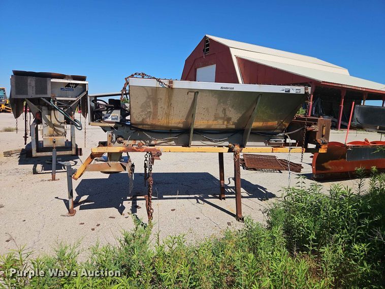 image for item EV2245 Henderson 7 HYD 304SS spreader