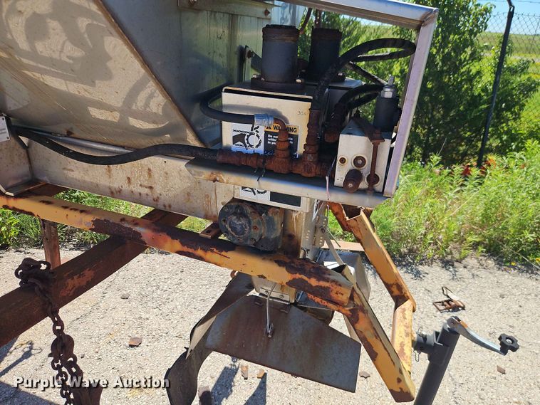 image for item EV2245 Henderson 7 HYD 304SS spreader