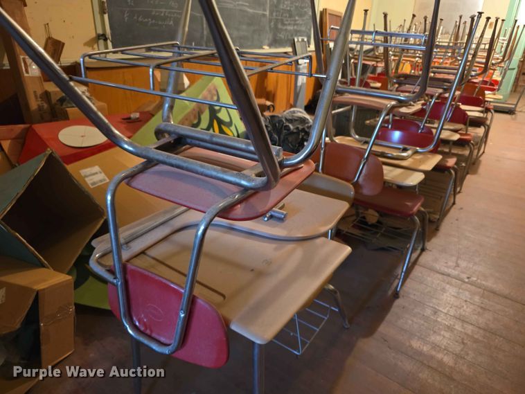 image for item EV2263 Approximately 80 desks