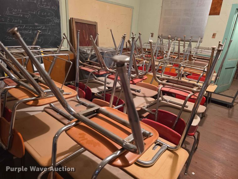 image for item EV2263 Approximately 80 desks