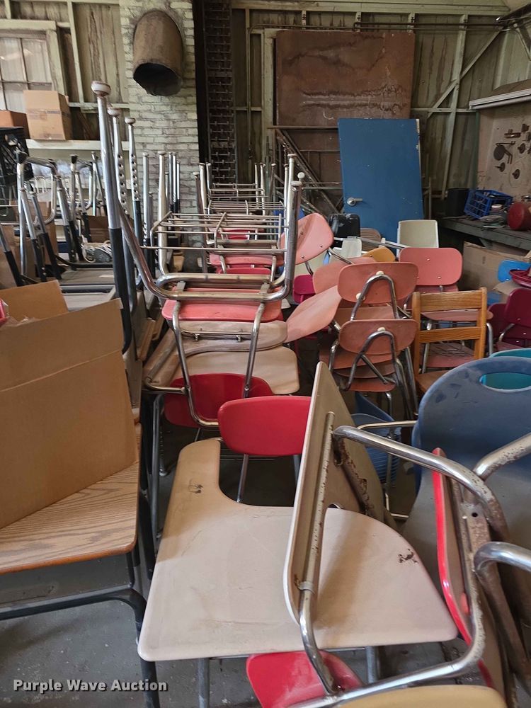 image for item EV2263 Approximately 80 desks