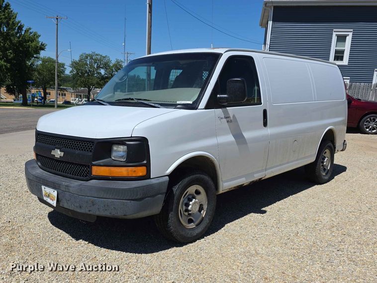 2005 Chevrolet G3500 van