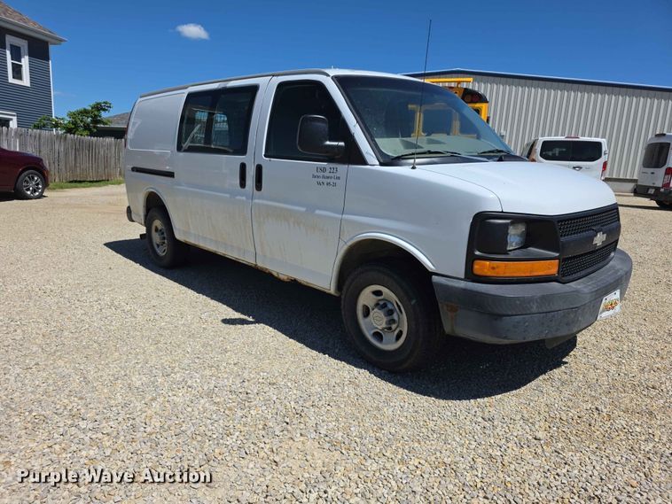 image for item EV2265 2005 Chevrolet G3500 van