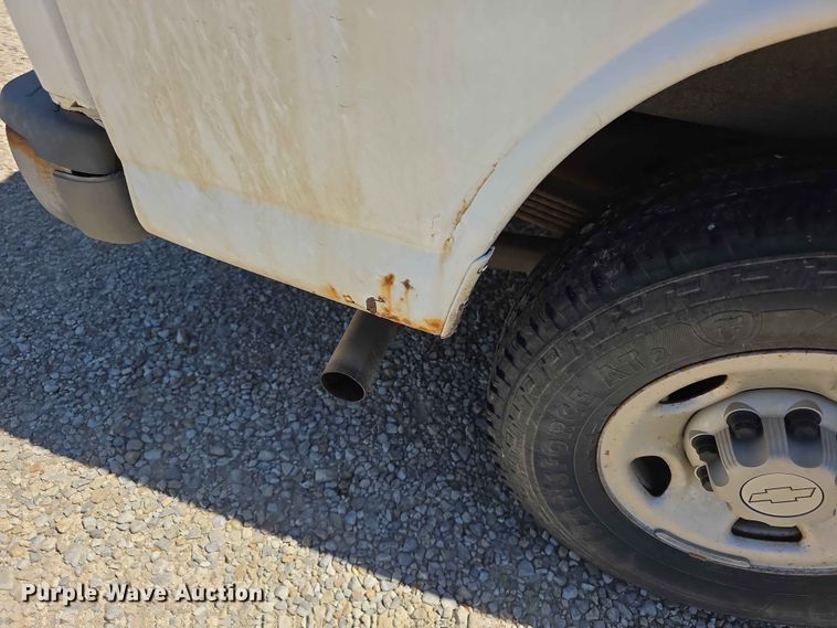 image for item EV2265 2005 Chevrolet G3500 van