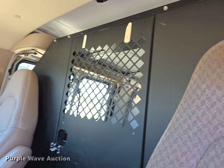image for item EV2265 2005 Chevrolet G3500 van