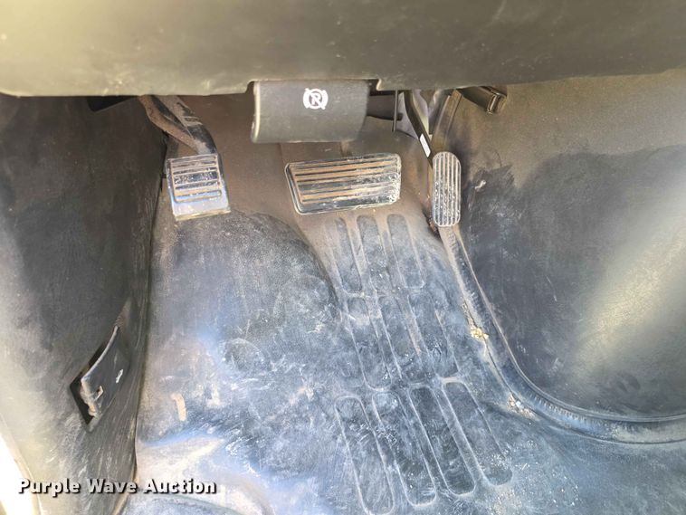 image for item EV2265 2005 Chevrolet G3500 van
