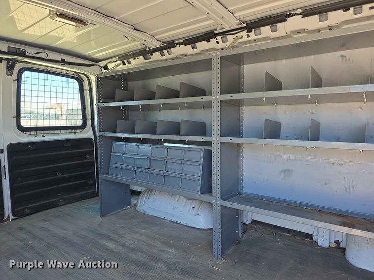 image for item EV2265 2005 Chevrolet G3500 van