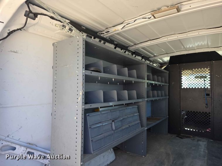 image for item EV2265 2005 Chevrolet G3500 van