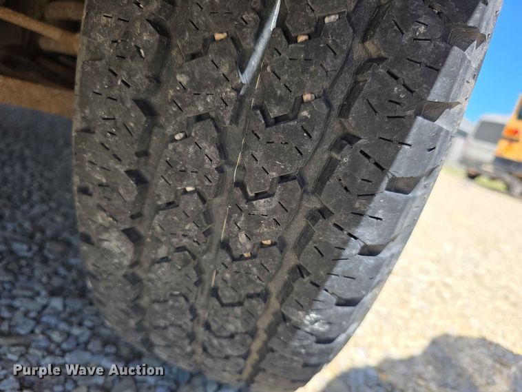 image for item EV2265 2005 Chevrolet G3500 van