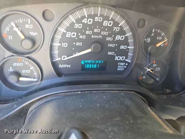 image for item EV2265 2005 Chevrolet G3500 van