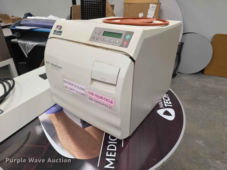 image for item EV2275 Midmark M11-020 autoclave