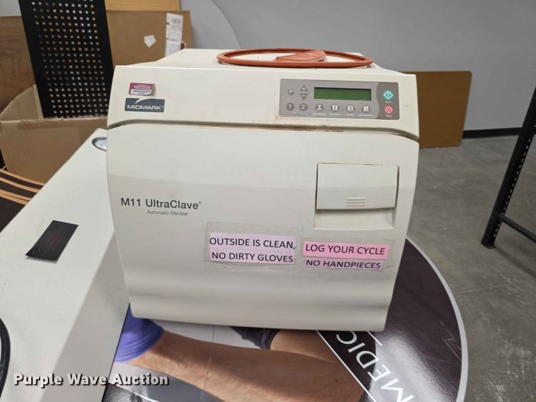 image for item EV2275 Midmark M11-020 autoclave