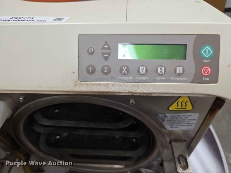 image for item EV2275 Midmark M11-020 autoclave