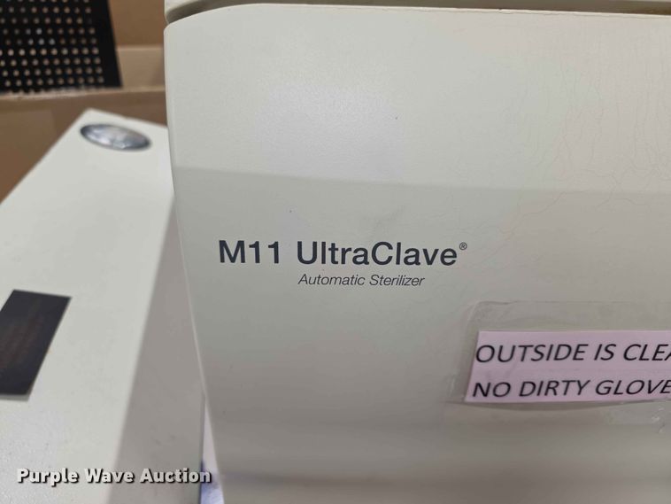 image for item EV2275 Midmark M11-020 autoclave