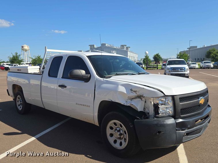 image for item EW0259 2012 Chevrolet Silverado 1500 Ext. Cab pickup truck