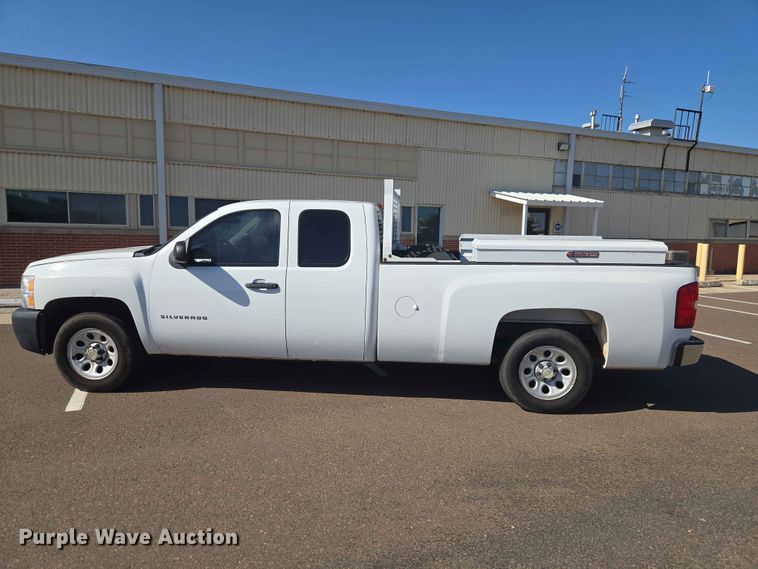 image for item EW0259 2012 Chevrolet Silverado 1500 Ext. Cab pickup truck