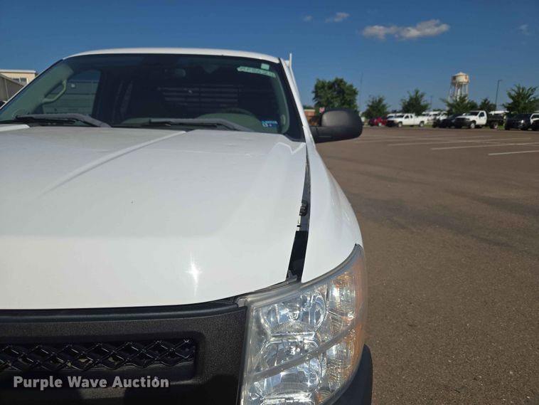 image for item EW0259 2012 Chevrolet Silverado 1500 Ext. Cab pickup truck