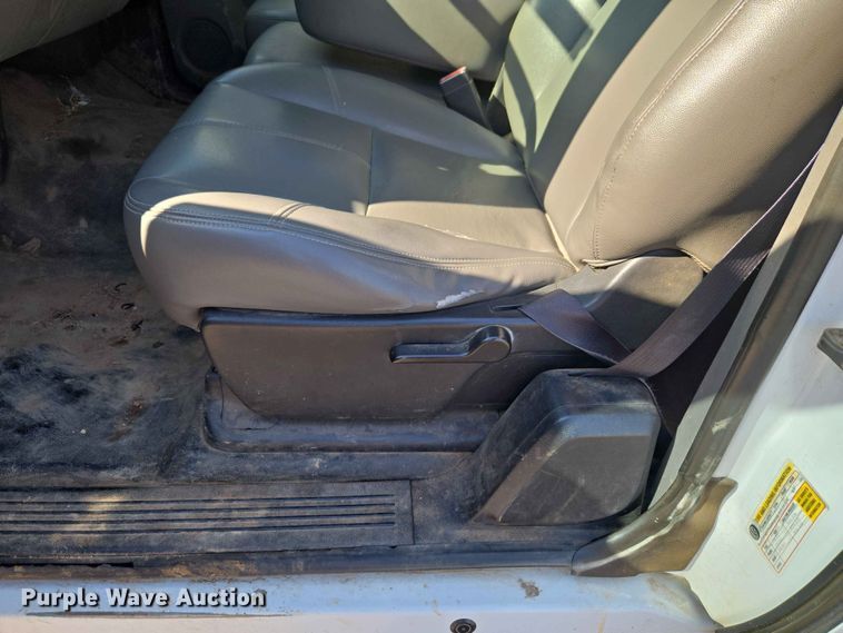 image for item EW0259 2012 Chevrolet Silverado 1500 Ext. Cab pickup truck