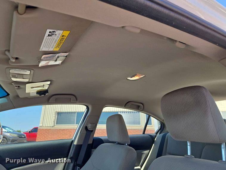 image for item EW0266 2013 Honda Civic 