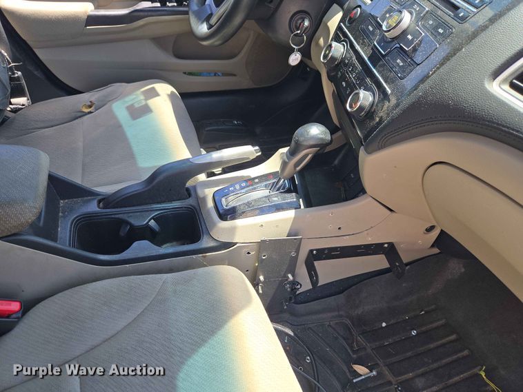 image for item EW0266 2013 Honda Civic 