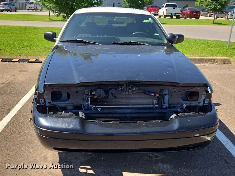 image for item EW0267 2010 Ford Crown Victoria Police Interceptor 