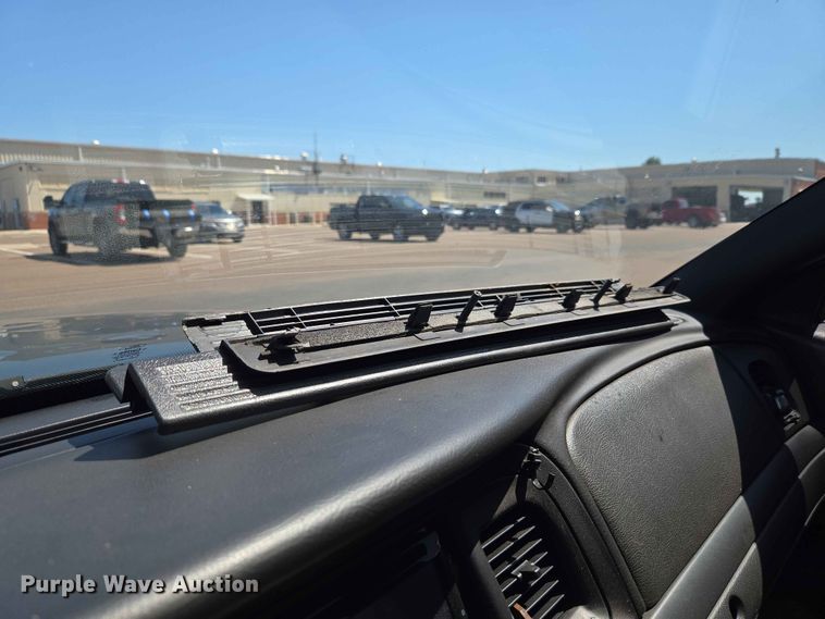 image for item EW0267 2010 Ford Crown Victoria Police Interceptor 