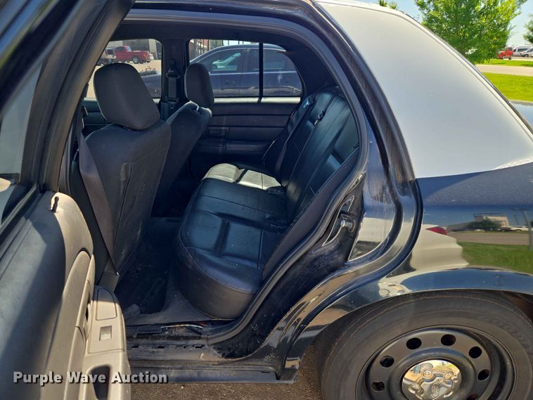 image for item EW0267 2010 Ford Crown Victoria Police Interceptor 