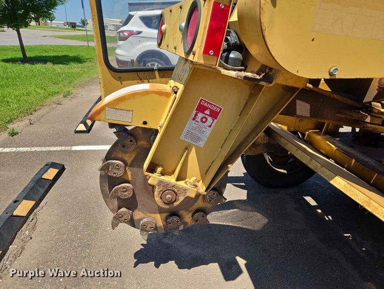 image for item EW0270 2000 Rayco Mfg Inc stump grinder